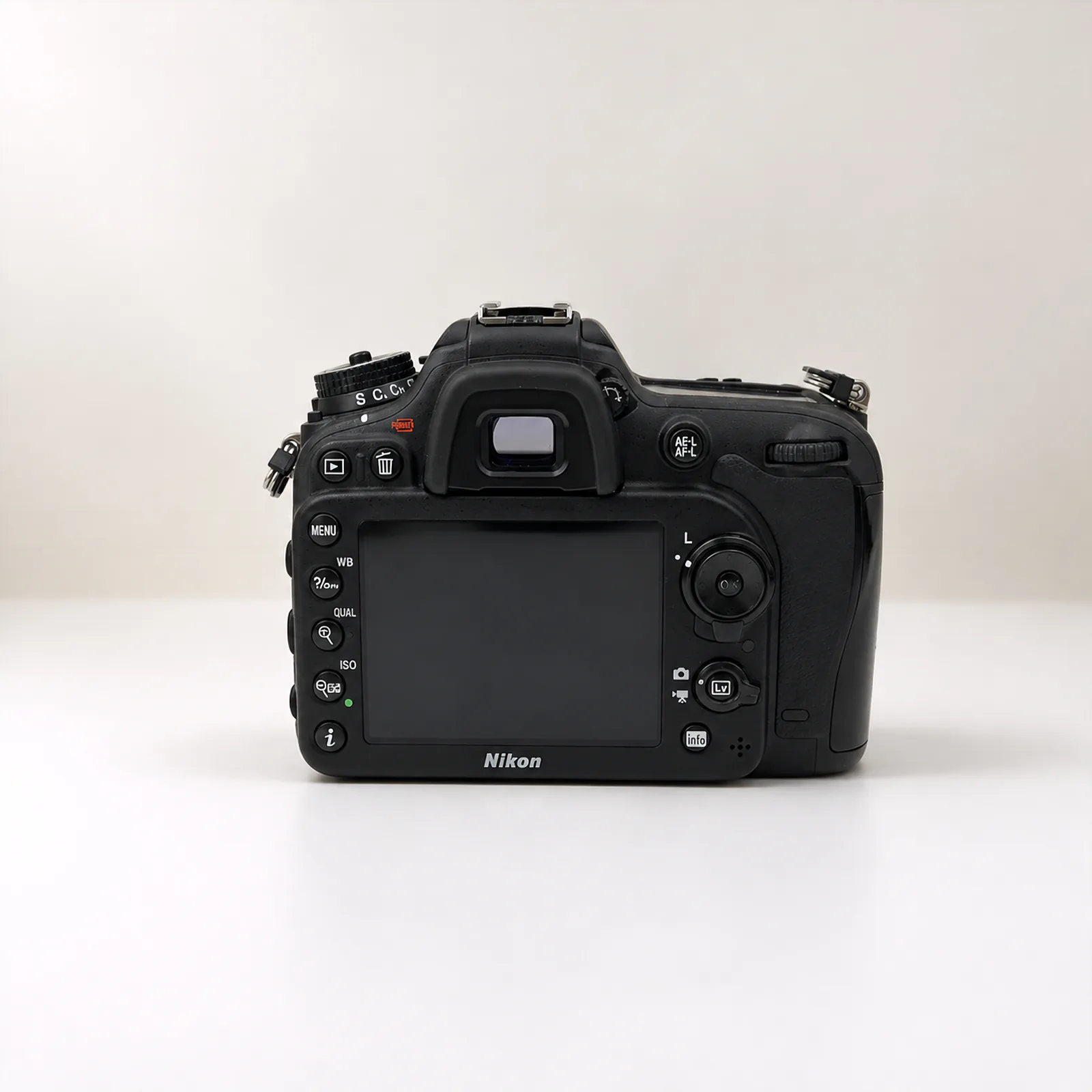 Used Nikon D7200, photo 2 of 5
